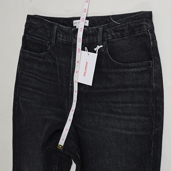 Good American Straight Leg Jeans - Picture 6 of 12